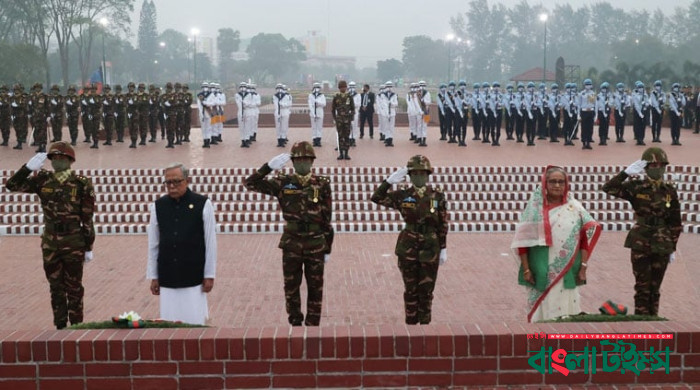 PM, President pay tribute to martyrs at National Memorial on Independence Day